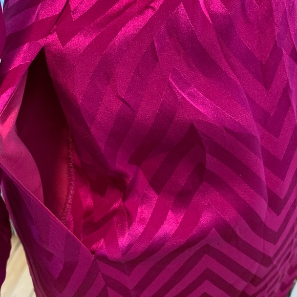 Vintage Ms Chaus Silk Chevron Print Wrap Dress, Size 10 - Picture 12 of 16